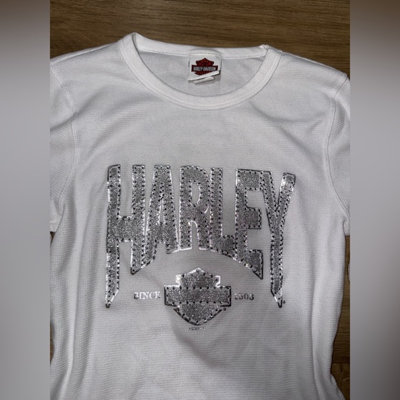 Harley-Davidson White Long Sleeve Tee with Glittering Silver Design - Picture 3 of 4